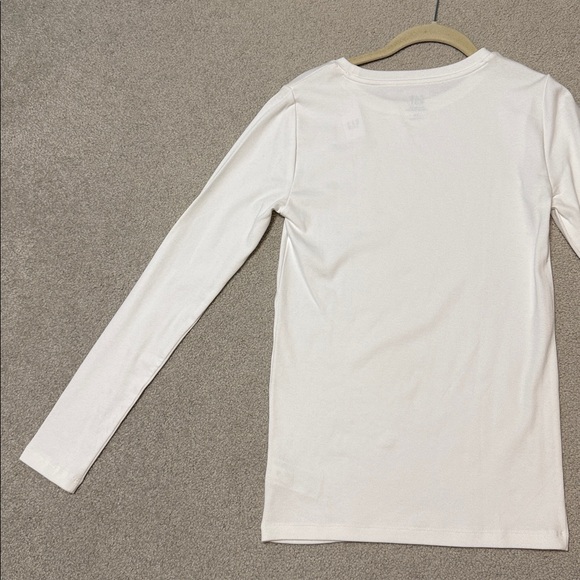 NWT Gap Modern Crewneck T-Shirt in Fresh White - Small - Picture 11 of 11
